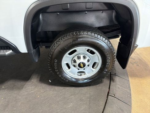 Certified 2024 Chevrolet Silverado 2500 W/T w/ WT Convenience Package AWD/4WD image 32
