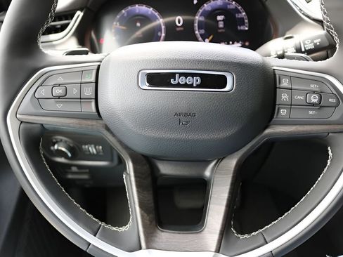 New 2026 Jeep Grand Cherokee Altitude RWD image 22