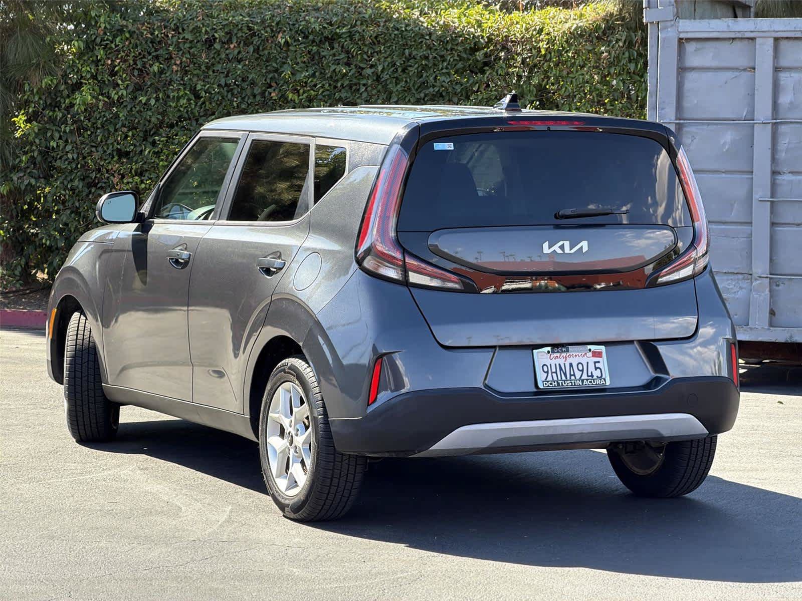 Used 2023 Kia Soul S FWD image 5