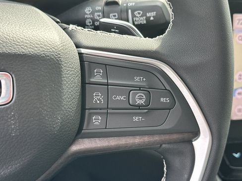 New 2026 Jeep Grand Cherokee L Limited image 8