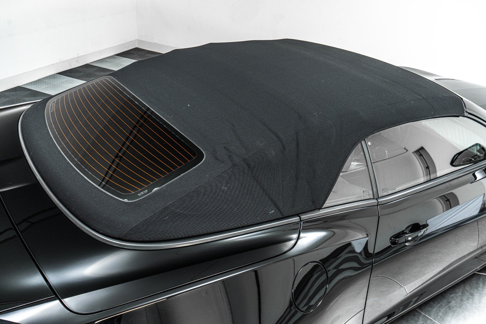 Used 2018 Chevrolet Camaro SS RWD image 34