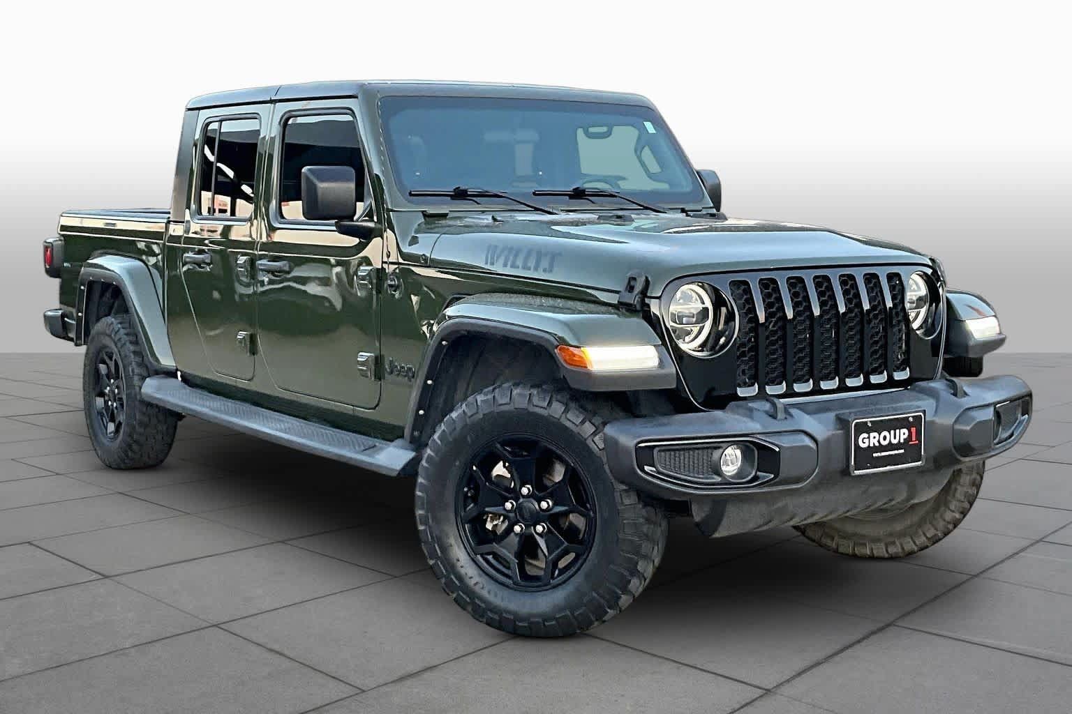Used 2022 Jeep Gladiator Sport AWD/4WD image 2