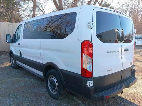 Used 2015 Ford Transit 150 XL image 5