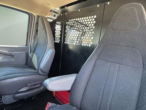 Used 2024 GMC Savana 2500 w/ Driver Convenience Package RWD image 20