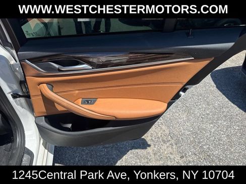 Used 2021 BMW 530i xDrive w/ M Sport Package AWD/4WD image 19
