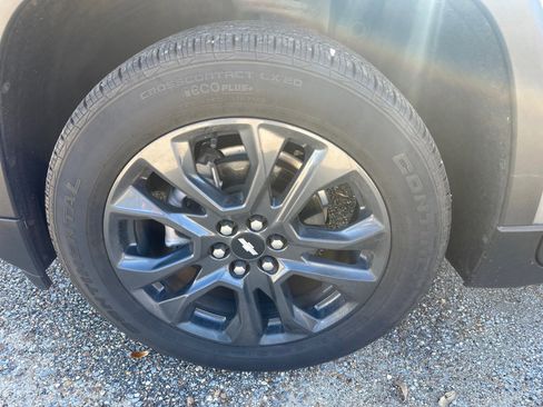 Used 2021 Chevrolet Traverse RS image 20