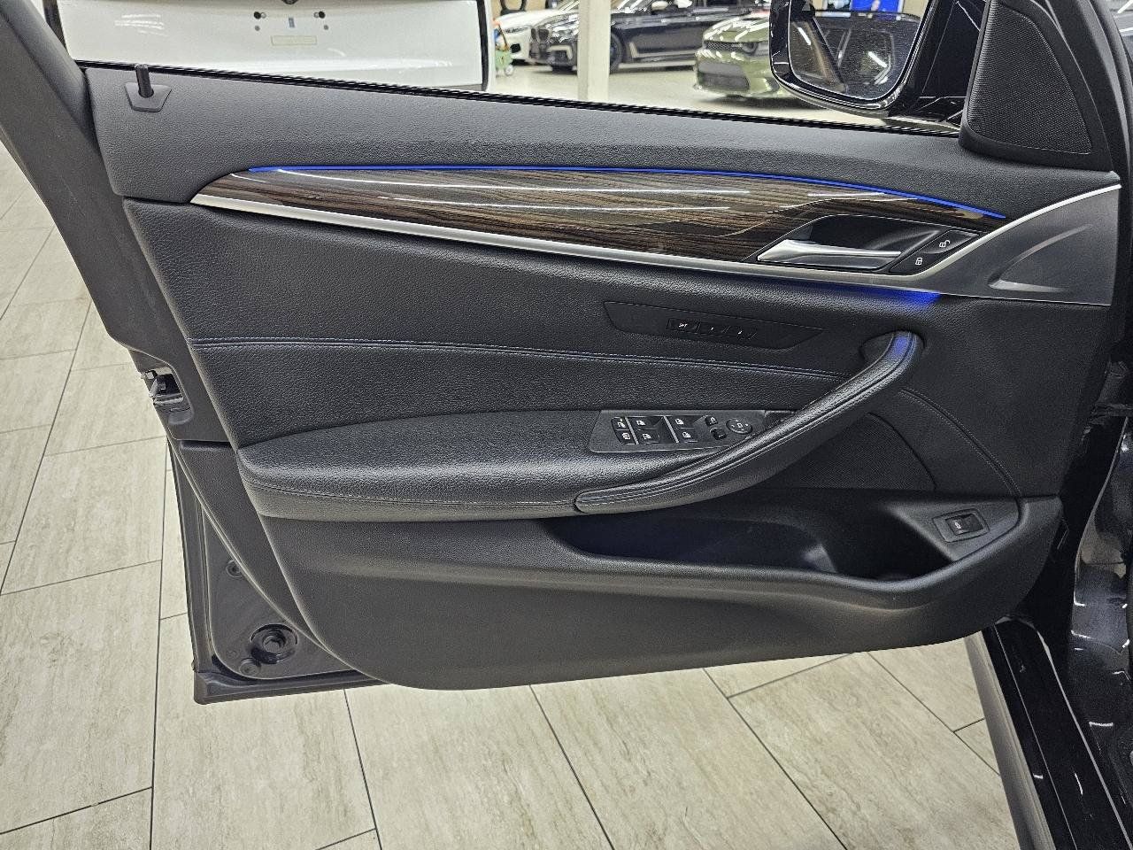 Used 2019 BMW 530i w/ M Sport Package RWD image 43
