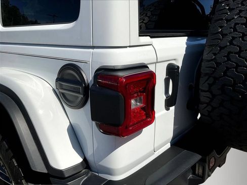 Used 2024 Jeep Wrangler Unlimited Rubicon 392 AWD/4WD image 25