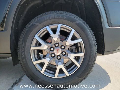 Used 2022 GMC Acadia SLE w/ LPO, Floor Liner Package FWD image 32
