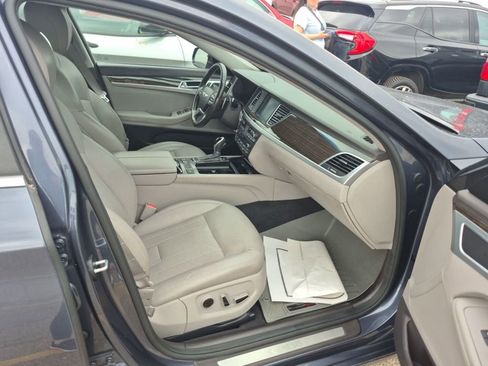 Used 2017 Genesis G80 3.8 image 10