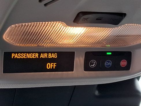 Used 2025 Chevrolet Trax LT image 25