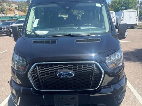 Used 2025 Ford Transit 350 XLT RWD image 2