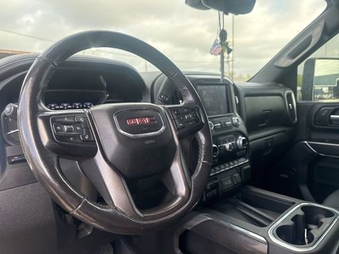 Used 2020 GMC Sierra 2500 AT4 w/ Technology Package image 10