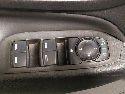 Used 2023 Chevrolet Equinox LT w/ Driver Convenience Package AWD/4WD image 27