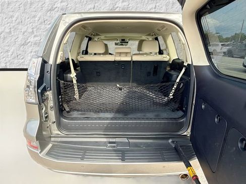 Used 2022 Lexus GX 460 Premium w/ Premium Plus Package AWD/4WD image 12