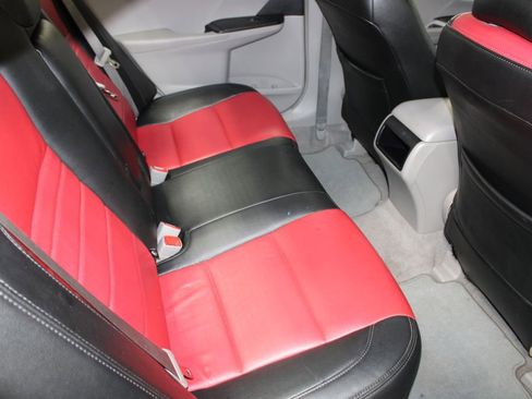 Used 2017 Toyota Camry LE image 23