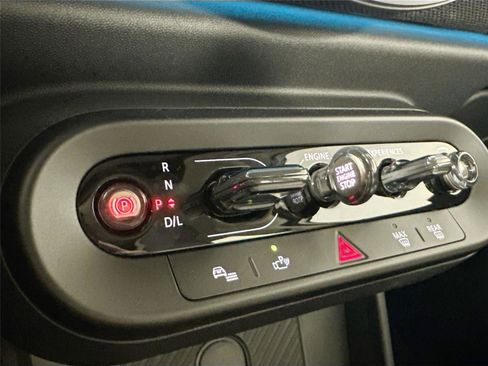 Certified 2025 MINI Cooper S FWD image 17