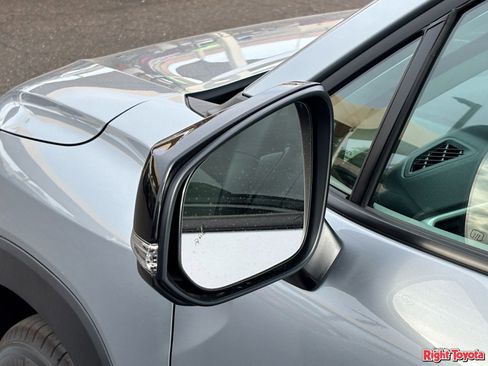 Certified 2026 Toyota Corolla Cross LE image 9