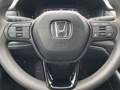 Certified 2025 Honda Accord LX image 9