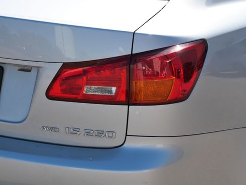 Used 2008 Lexus IS 250 AWD image 17