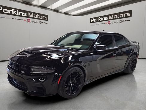 Used 2022 Dodge Charger SRT Hellcat w/ Harman/Kardon Audio Group image 1