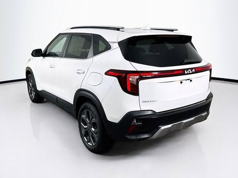 Used 2024 Kia Seltos S AWD/4WD image 7