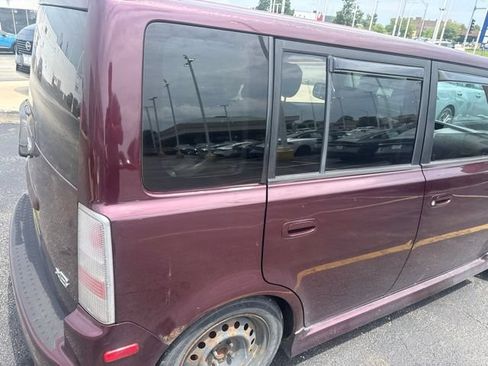 Used 2004 Scion xB FWD image 5
