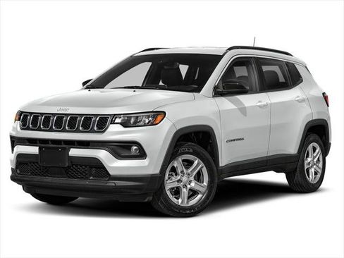 Certified 2023 Jeep Compass Latitude AWD/4WD image 1