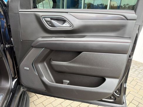 Used 2022 Chevrolet Suburban RST w/ Luxury Package AWD/4WD image 34