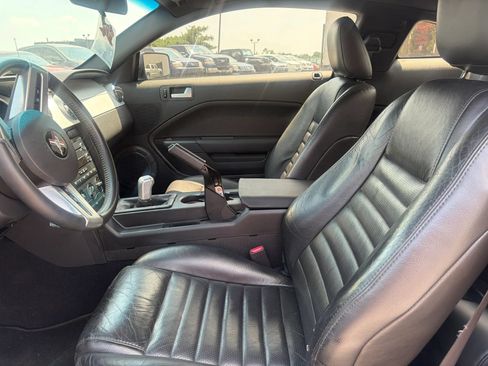 Used 2009 Ford Mustang GT RWD image 28