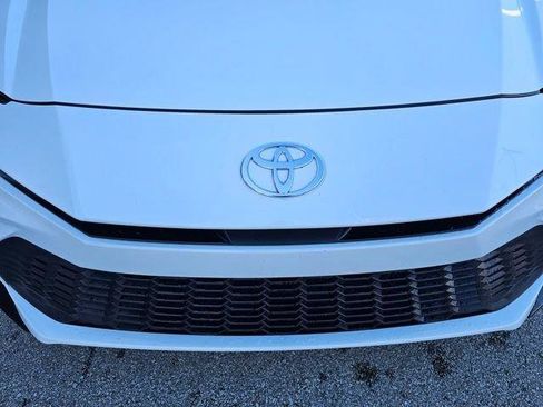 Used 2026 Toyota Camry SE FWD image 8
