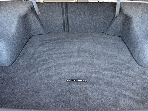 Used 2013 Nissan Altima 2.5 SV image 18
