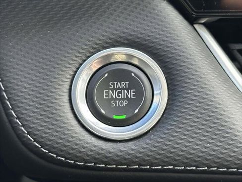 Used 2026 Chevrolet Equinox LT image 34