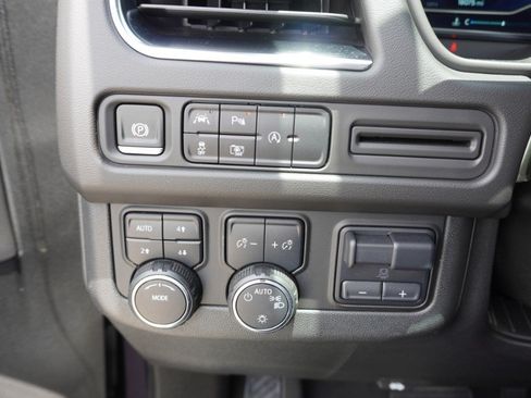 Used 2024 Chevrolet Tahoe RST w/ Luxury Package AWD/4WD image 20