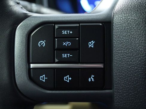 Used 2024 Ford F250 Lariat w/ Chrome Package image 20