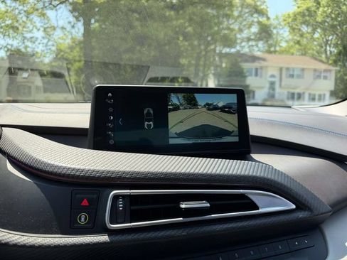 Used 2019 BMW i8 Roadster AWD/4WD image 23