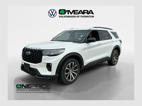 Used 2025 Ford Explorer ST-Line AWD/4WD image 1