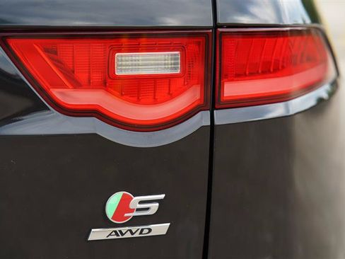 Used 2020 Jaguar F-PACE S AWD/4WD image 39