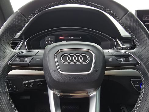 Certified 2023 Audi Q5 e Premium Plus w/ Premium Plus Package AWD/4WD image 22