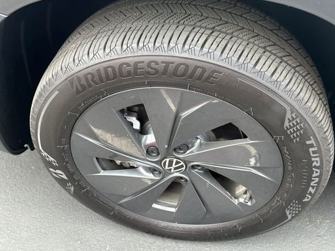 Used 2025 Volkswagen Taos S image 22