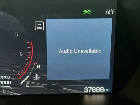 Used 2024 GMC Canyon Elevation RWD image 18