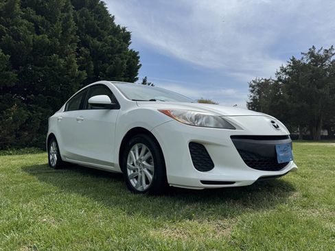 Used 2012 MAZDA MAZDA3 i Touring image 8