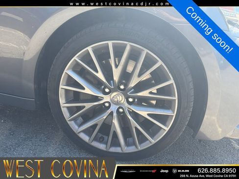 Used 2016 Lexus IS 200t w/ Navigation System Package RWD image 5