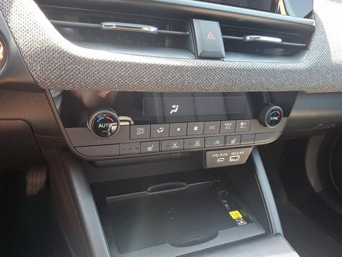 New 2026 Subaru Outback Premium AWD/4WD image 16