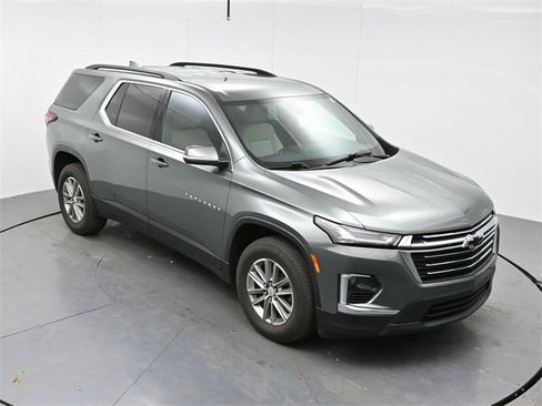 Used 2023 Chevrolet Traverse LT image 35