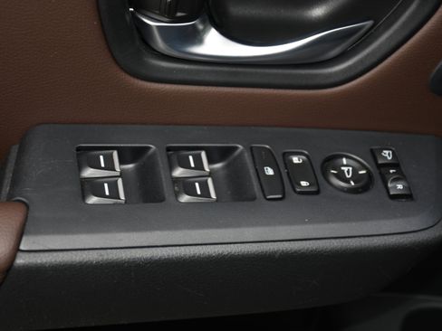 Used 2023 Honda Pilot Elite image 11
