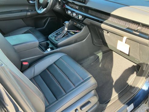 Certified 2025 Honda CR-V Sport Touring image 32