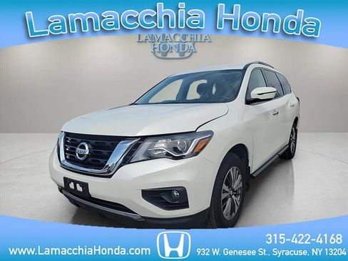 Used 2019 Nissan Pathfinder SV w/ SV Tech Package AWD/4WD image 1