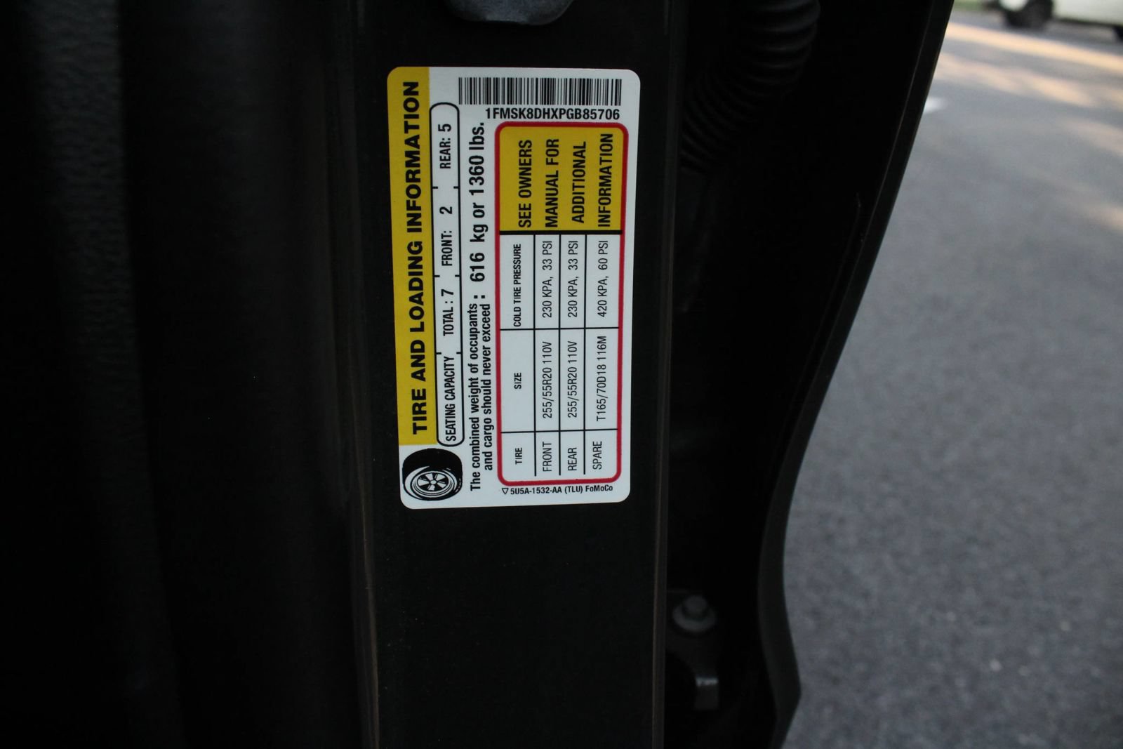 Used 2023 Ford Explorer XLT w/ Equipment Group 202A AWD/4WD image 38