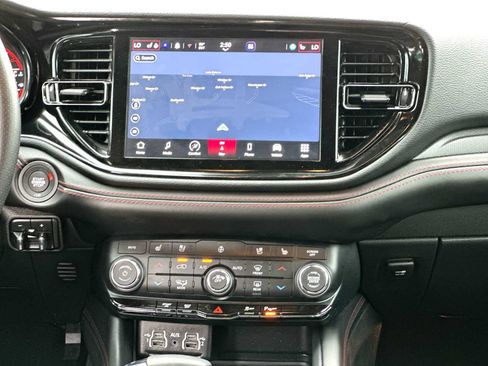 Used 2025 Dodge Durango R/T AWD/4WD image 26
